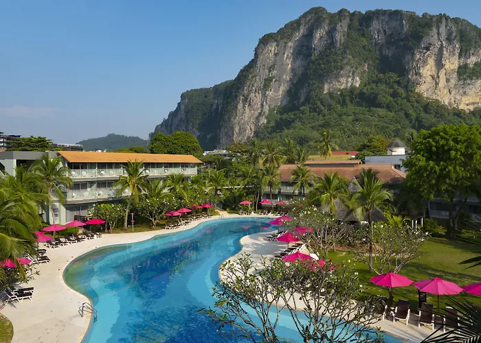 Aonang Villa I Beach FrontResort Hotel